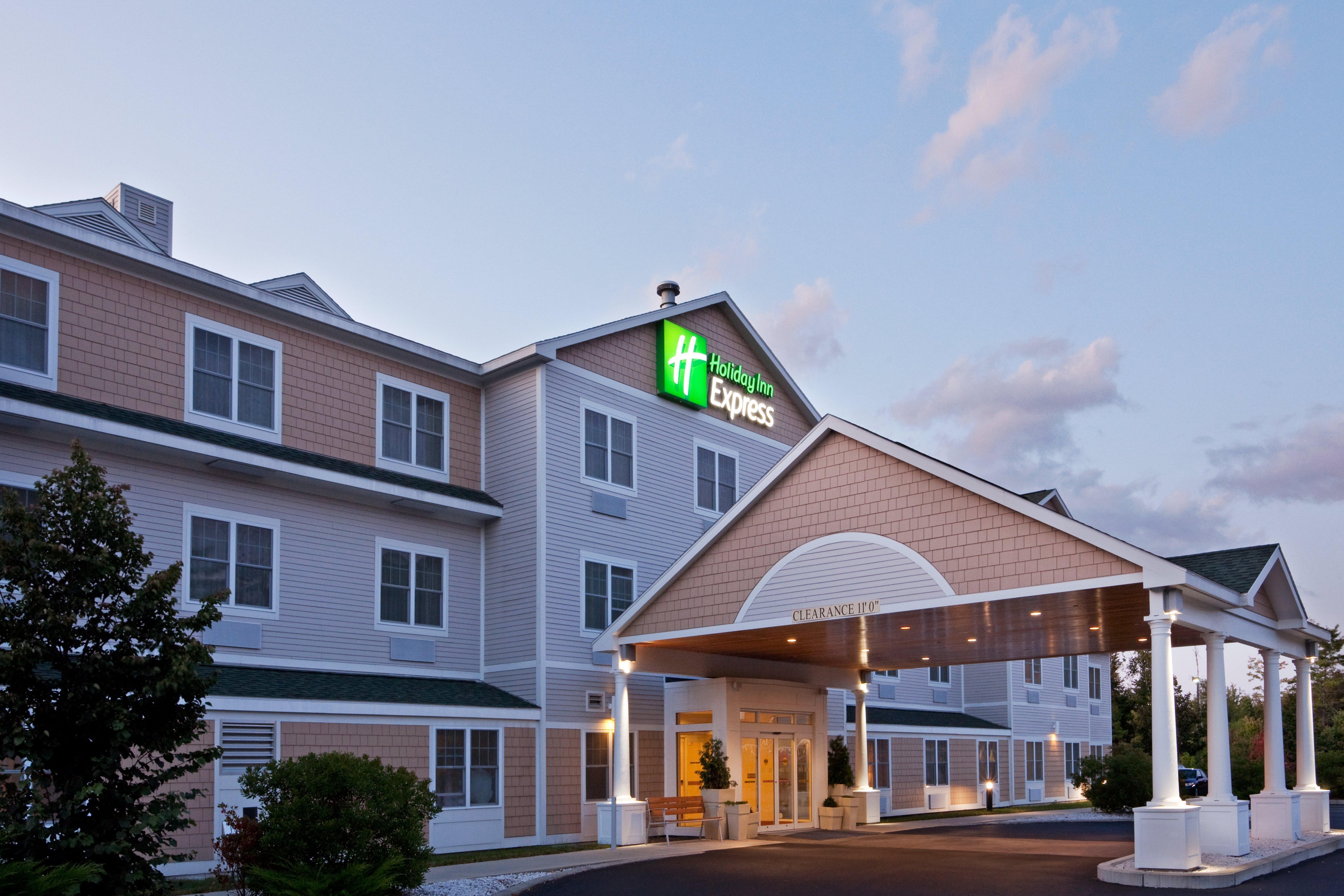 Holiday Inn Express Hotel & Suites Freeport By Ihg Exterior photo