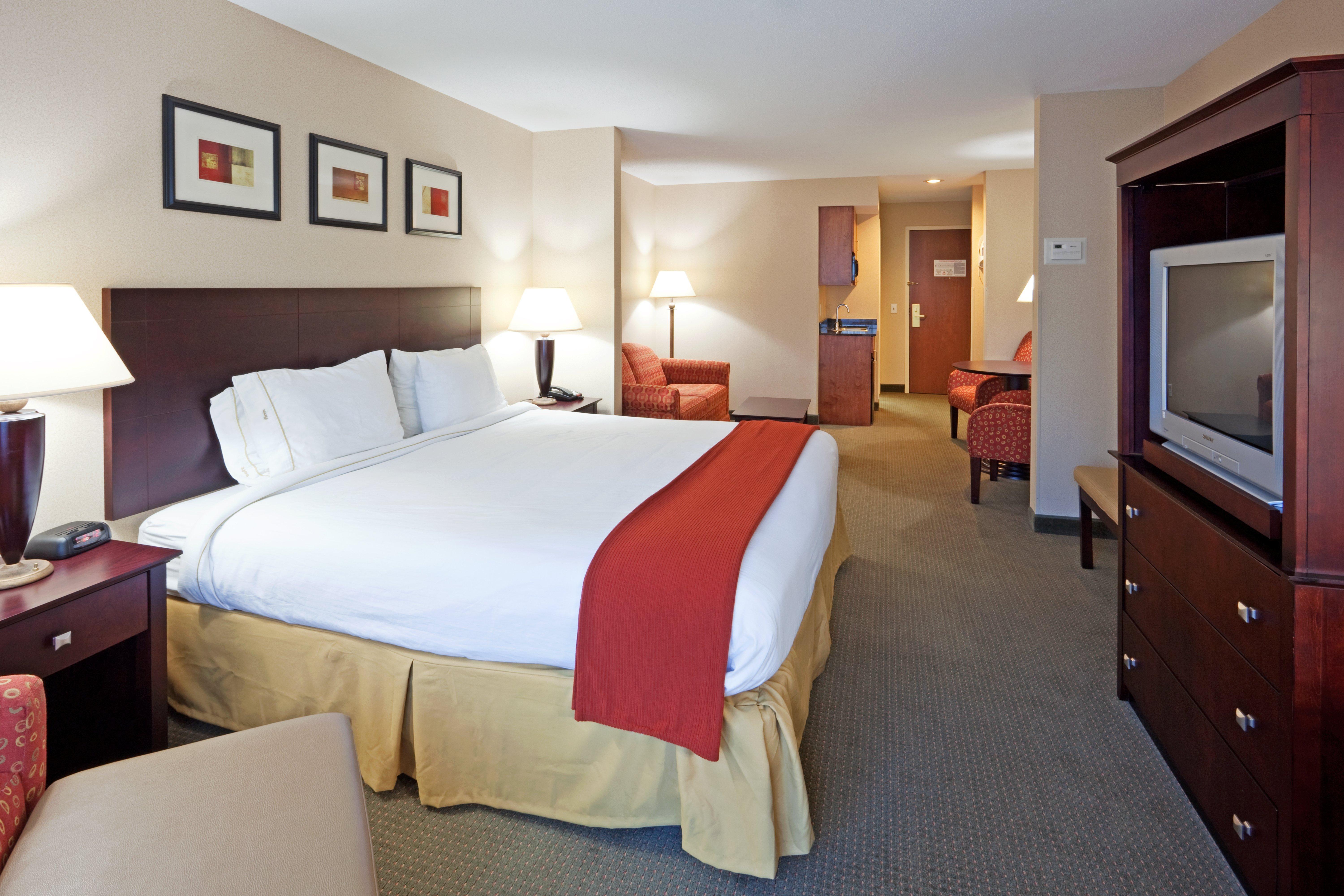 Holiday Inn Express Hotel & Suites Freeport By Ihg Exterior photo