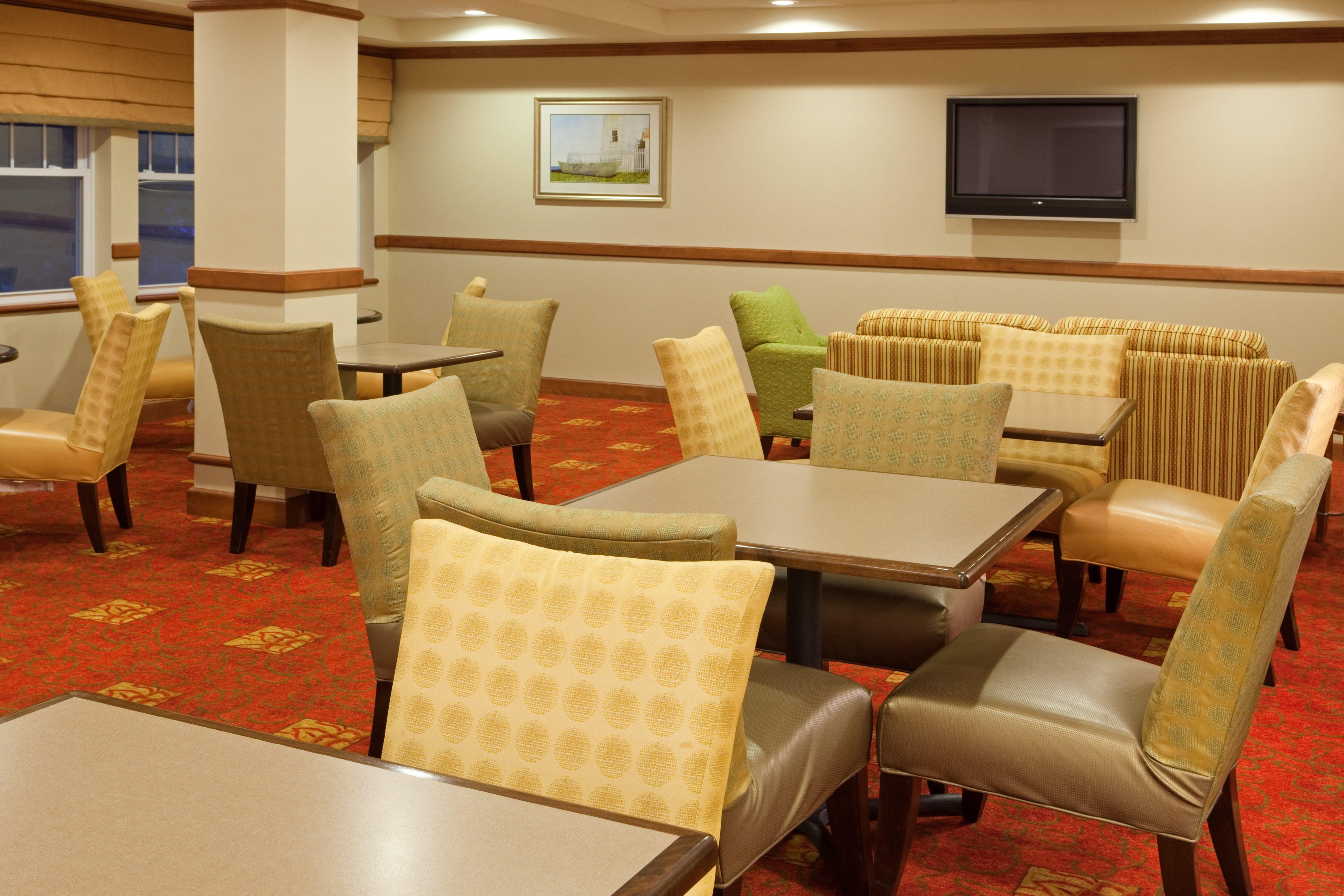 Holiday Inn Express Hotel & Suites Freeport By Ihg Exterior photo