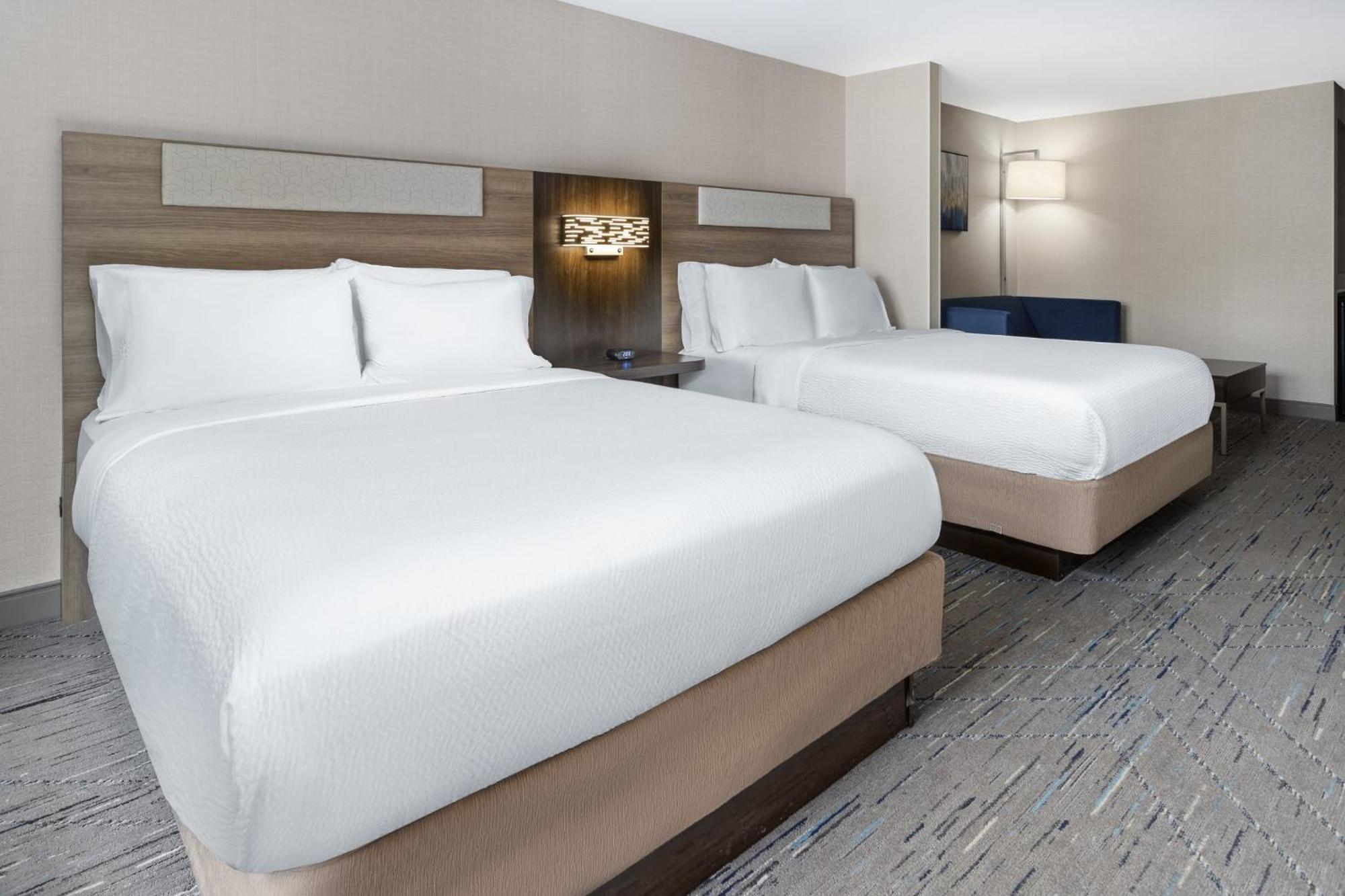 Holiday Inn Express Hotel & Suites Freeport By Ihg Exterior photo